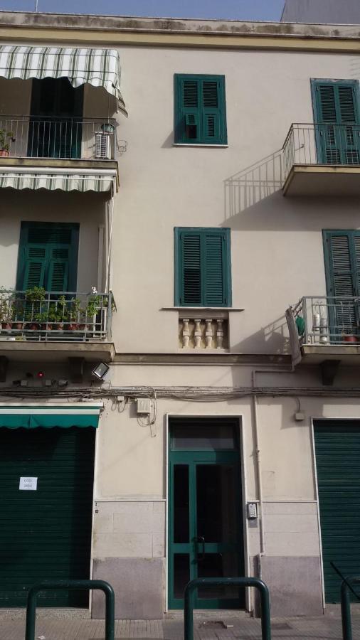 Bari, Puglia. Centrale E Facile Da Raggiungere !! Εξωτερικό φωτογραφία